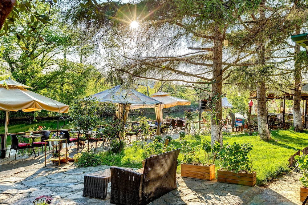 Agva Park Mandalin Hotel 40/50