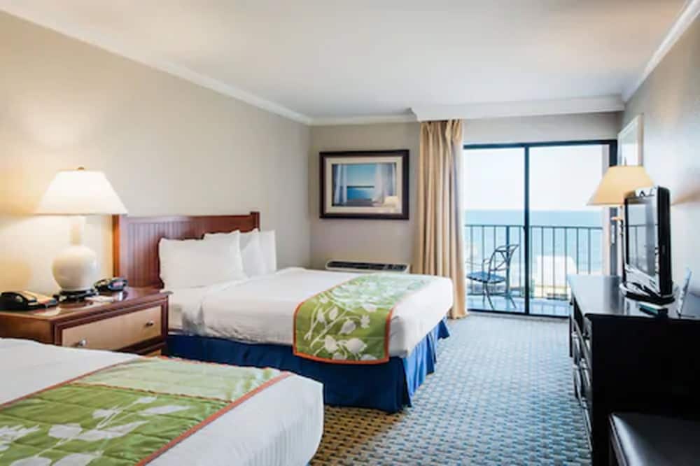 Aqua Beach Inn 22/53