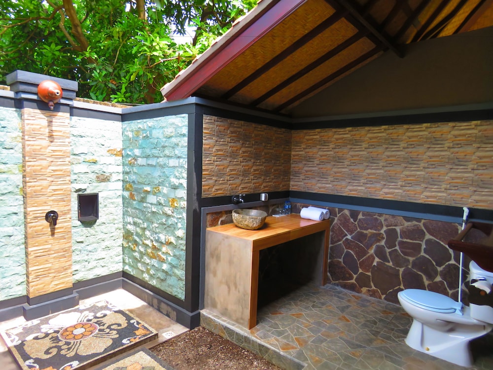 Suka Sari Cottages 11/71