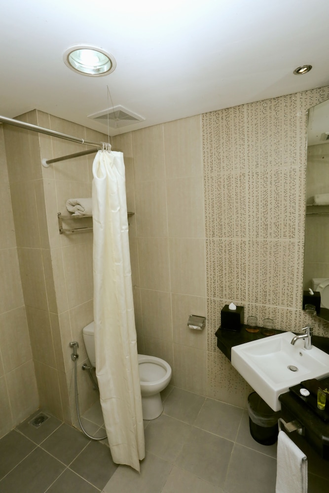 Amarelo Hotel 27/29