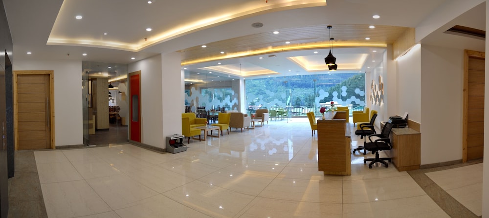 The Orchard Greens Resort 3/48