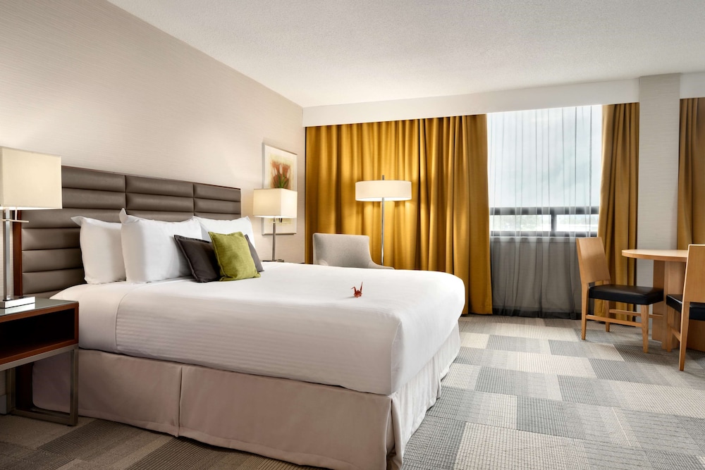 Coast Prince George Hotel by APA 13/50