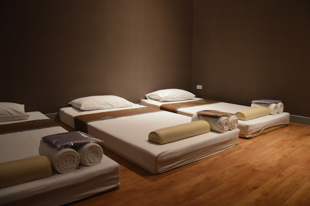 Arnoma Grand Bangkok 23/58