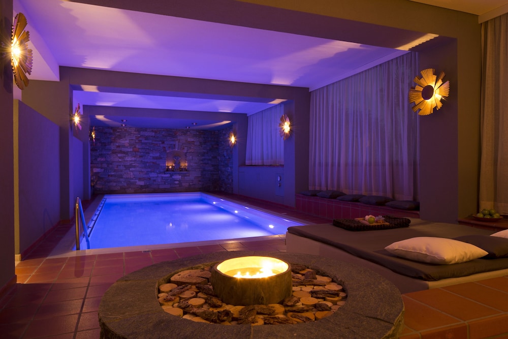 Villa Orselina Small Luxury Hotels 12/50