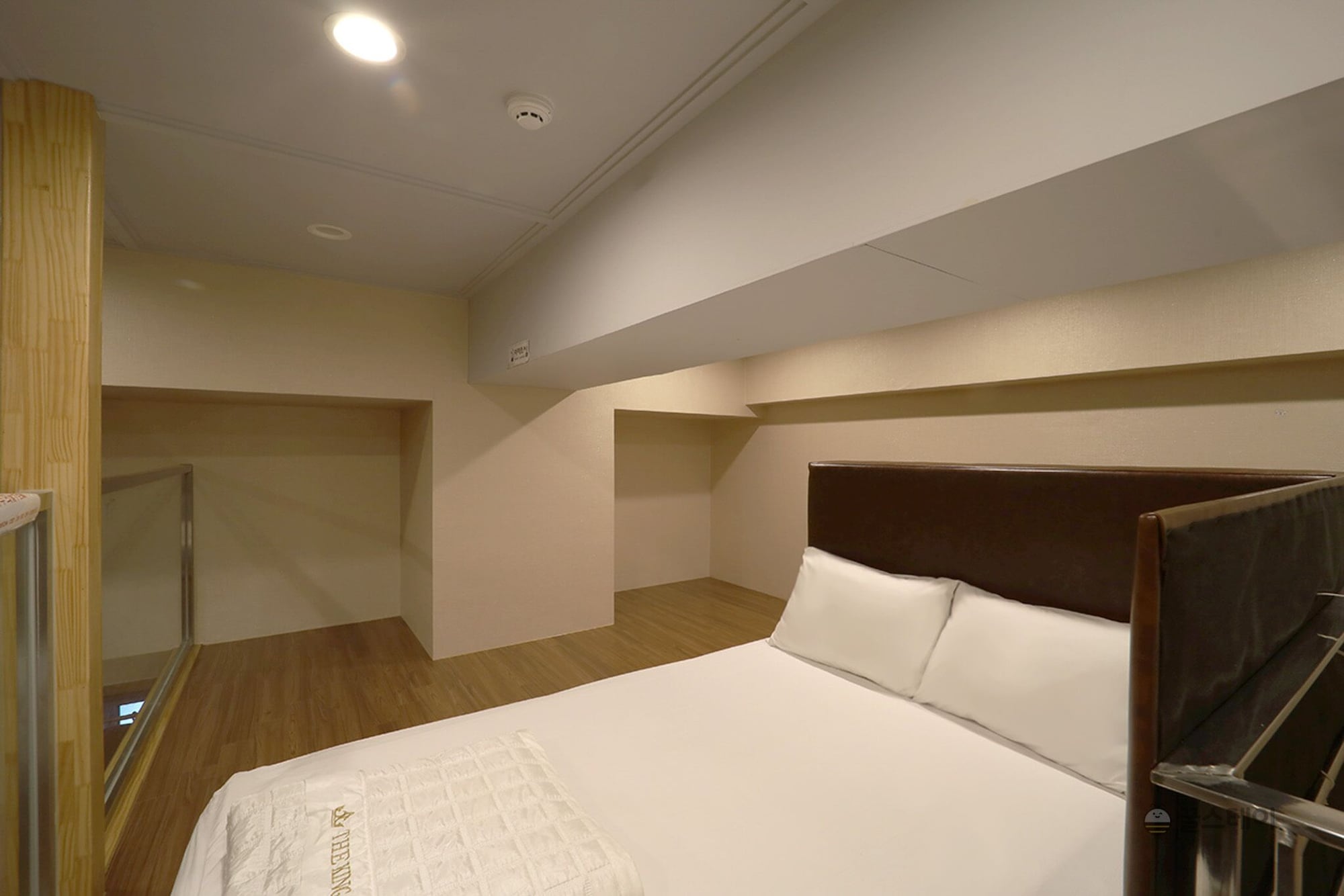 2 BEDROOMS, DUPLEX, FAMILY