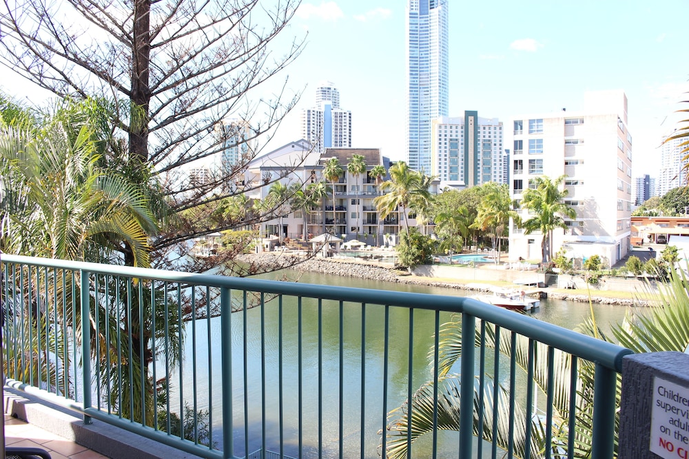 SURFERS RIVERSIDE APARTMENTS 35/43