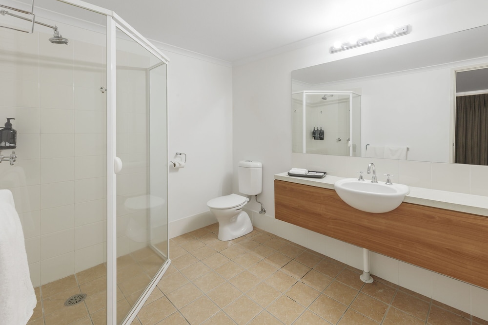 Ramada Encore by Wyndham Belconnen Canberra 16/38