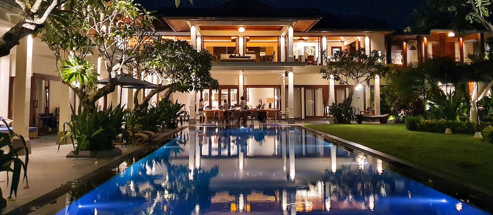 PRIVATE VILLAS OF BALI 3/50