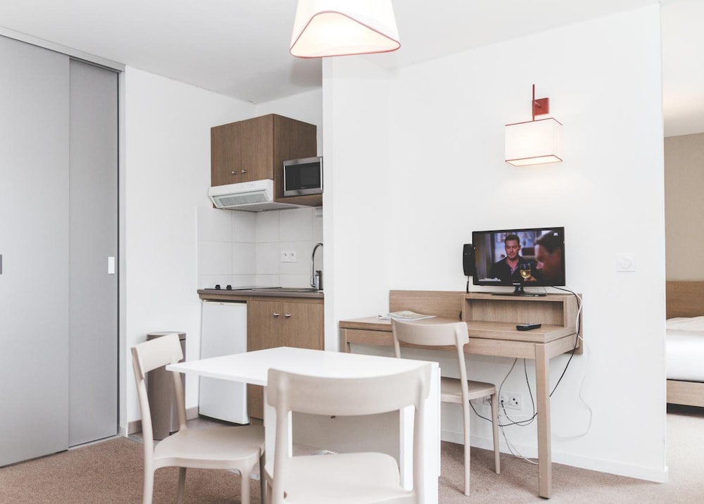 Appart Hotel Terres de France Quimper 56/76