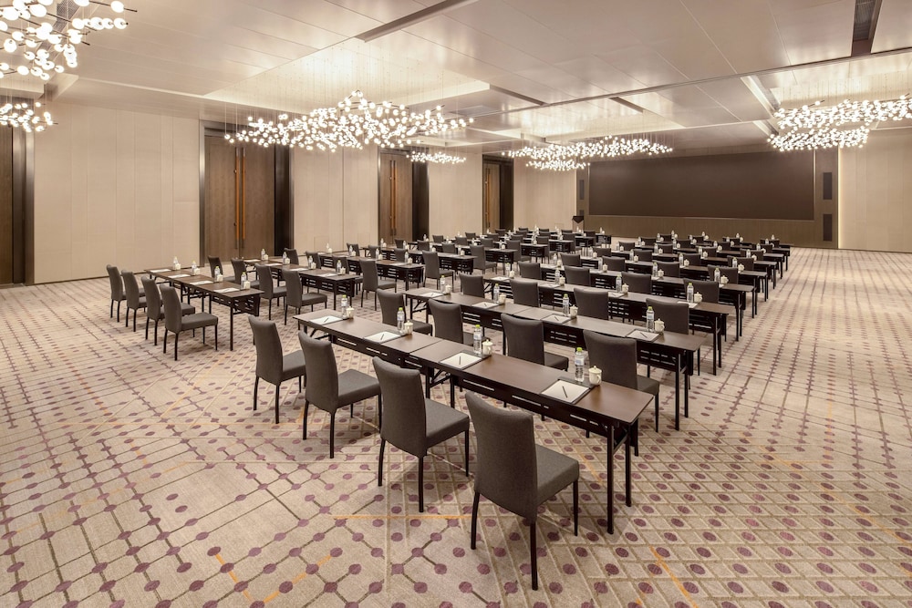 Holiday Inn Express Qingdao Jinshui 41/49