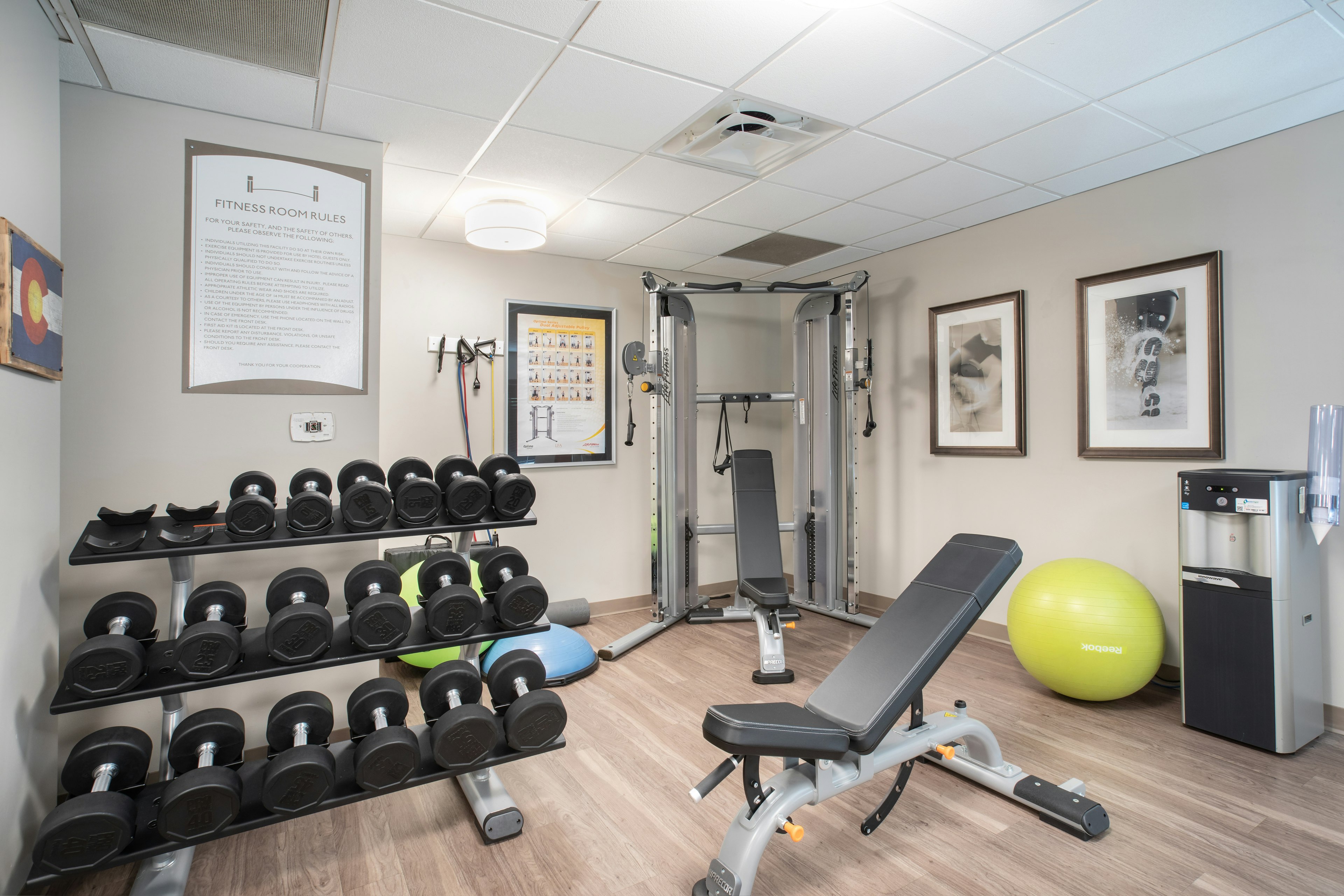 STAYBRIDGE SUITES DENVER INTERNATIONAL AIRPORT 26/63