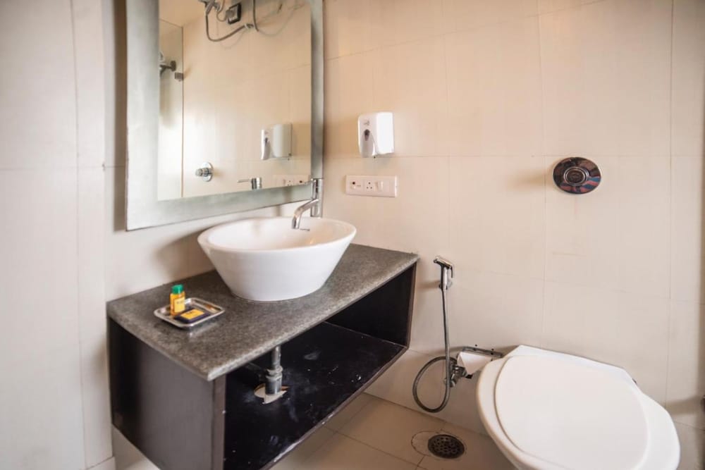 FabHotel Anutham Saket 36/36