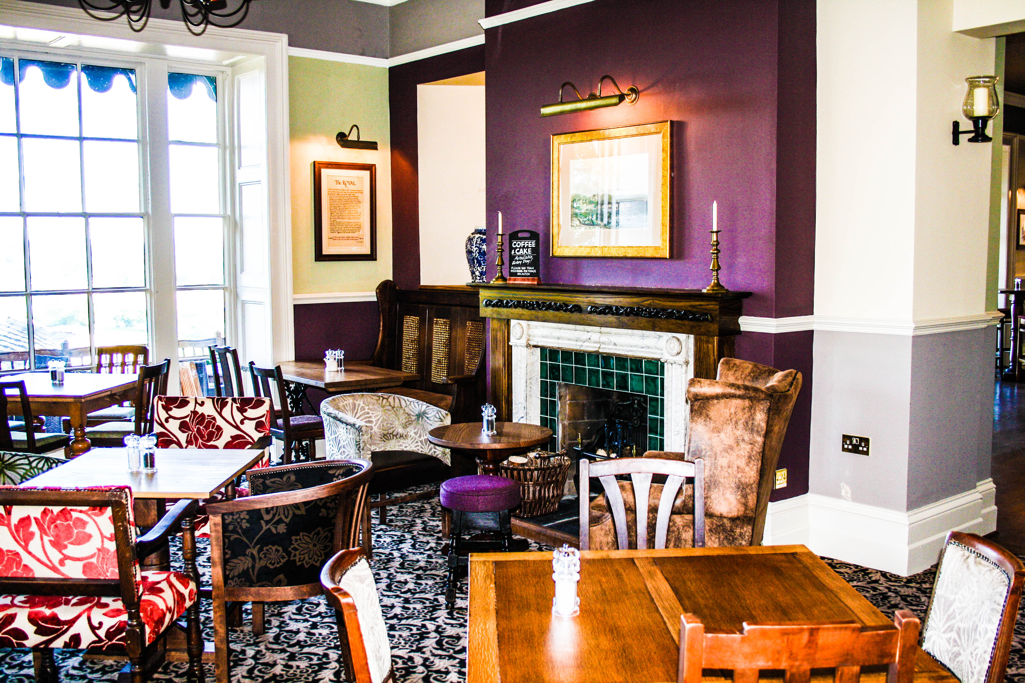 Royal Hotel 23/34