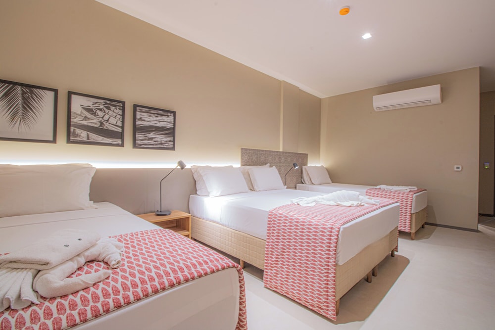 1 Bedroom, Standard, Queen and Twin Beds, Resort View