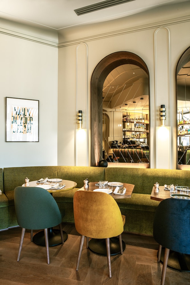 Hotel Flanelles Paris 54/64