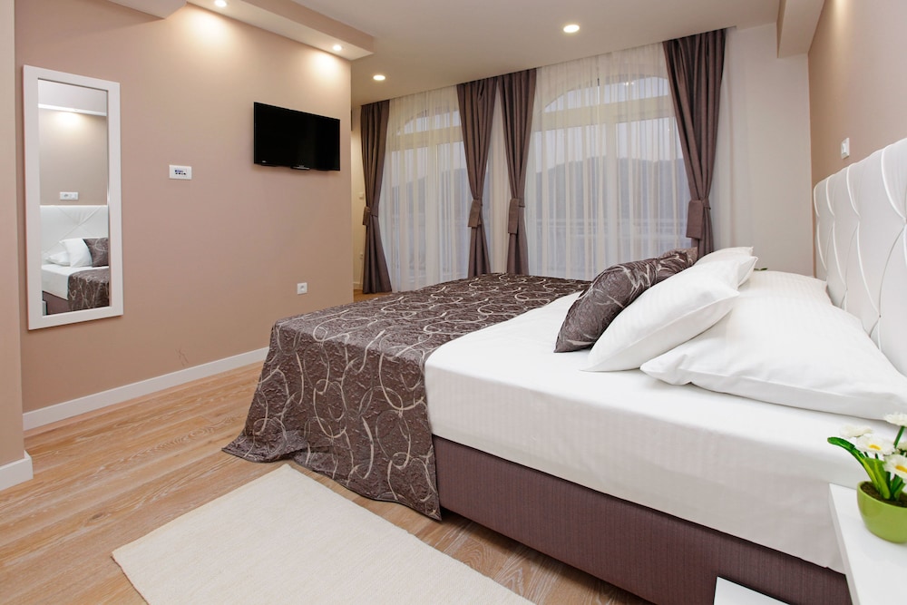 Hotel Villa Telenta 32/73