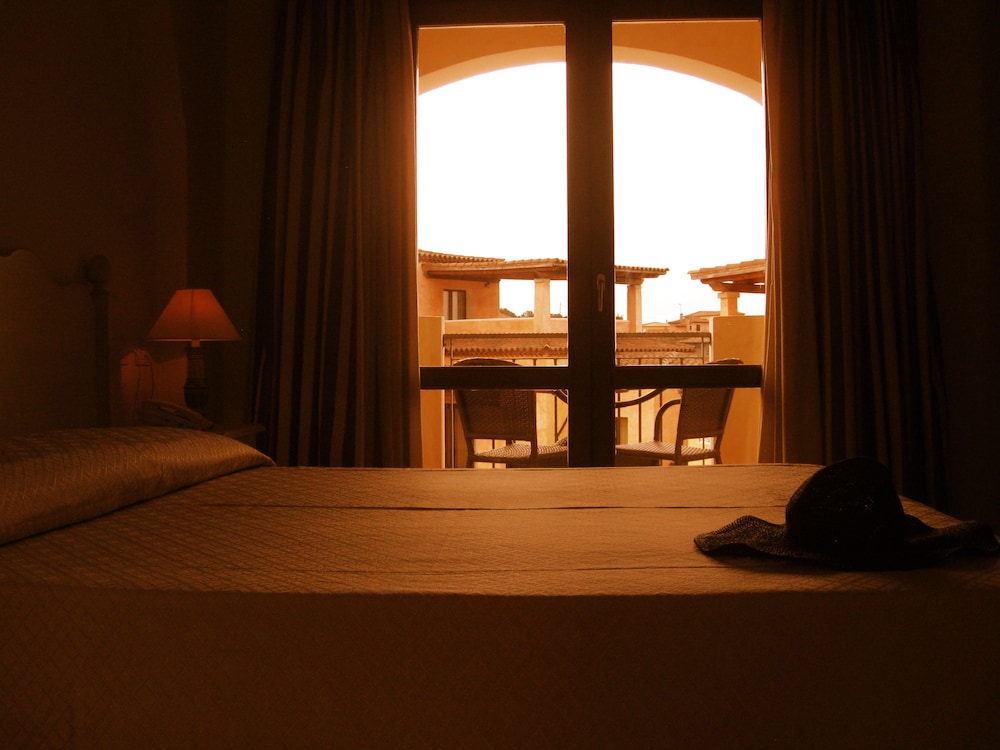 Hotel Monti Di Mola 23/61