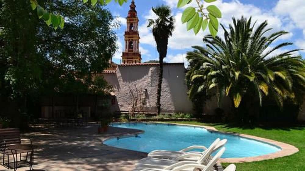 Salta Hotel 43/50