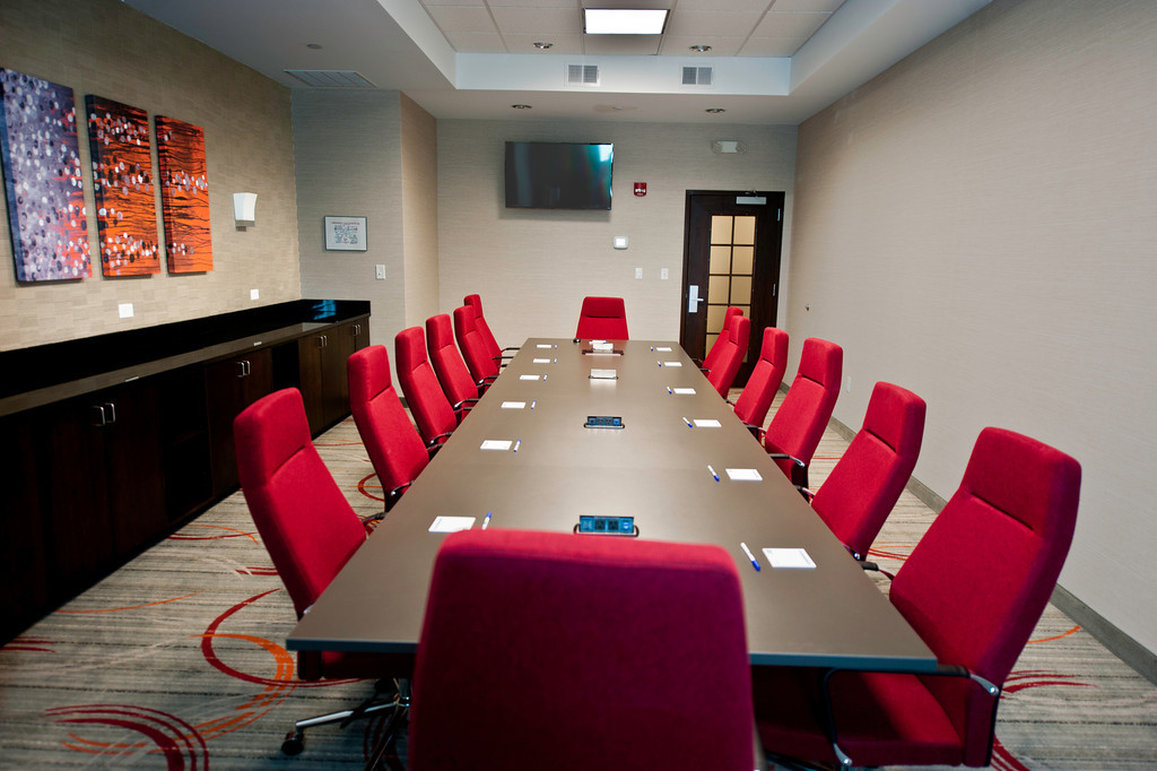 Holiday Inn Express Hotel Suites Columbus Easton 45/60