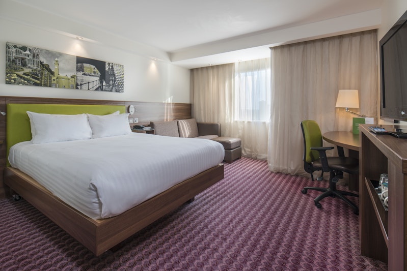 Hampton by Hilton Birmingham Broad Street 10/24