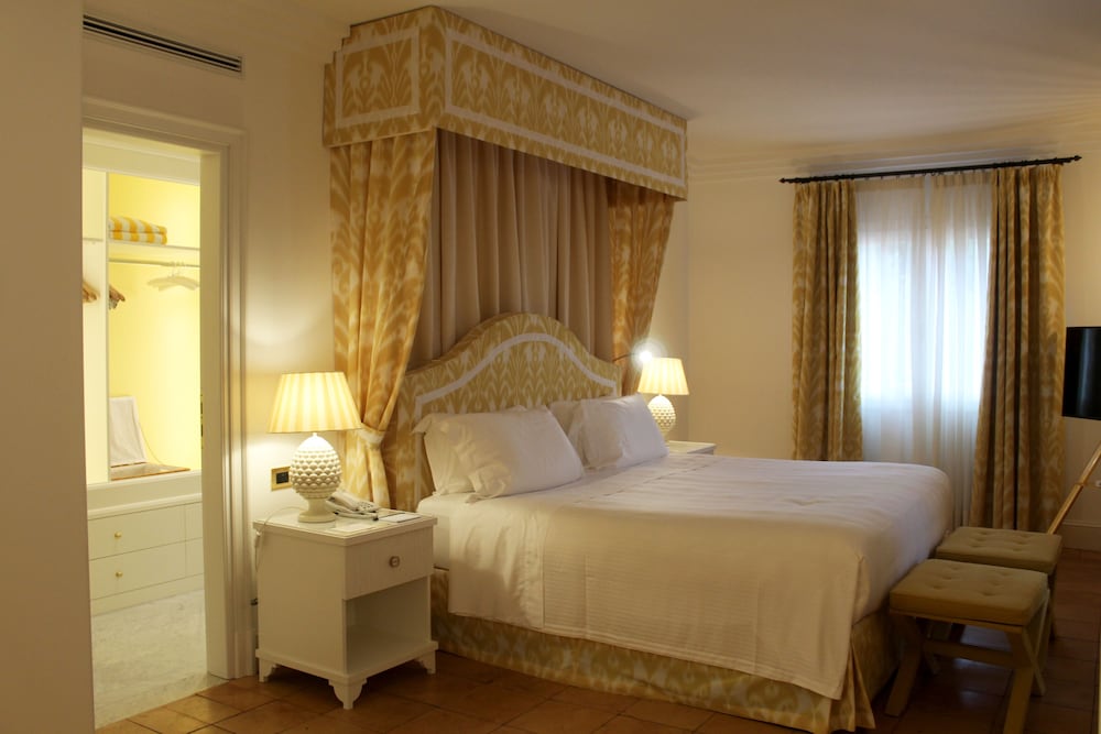 Hotel Il Pellicano 41/83