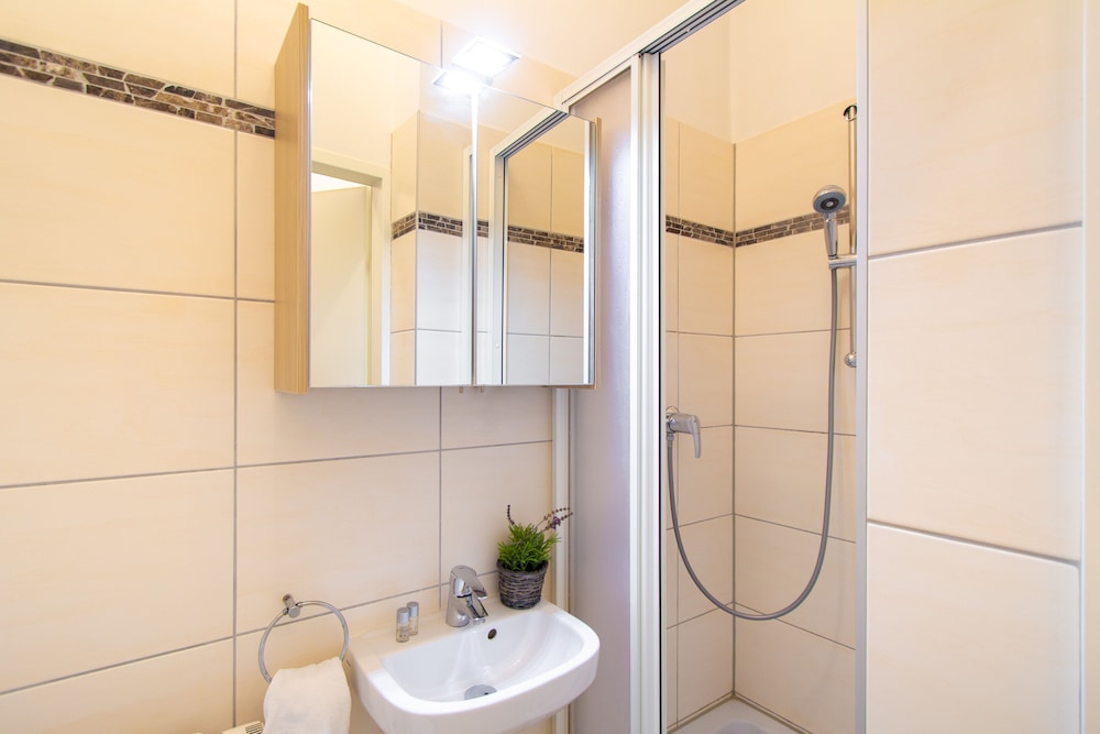 CHECKVIENNA – APARTMENT PUCHSBAUMGASSE 18/21