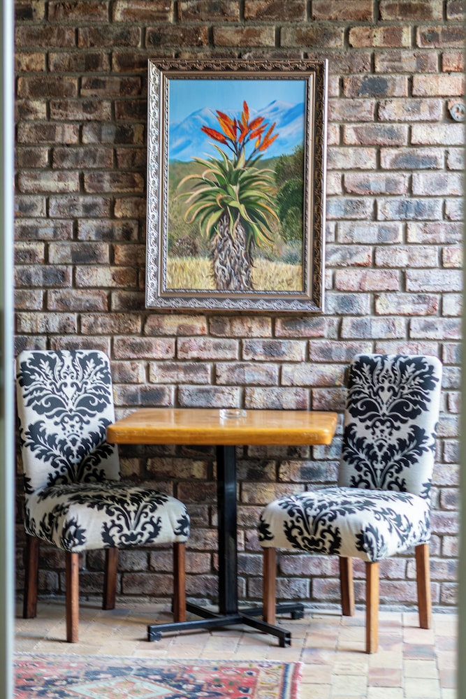 Earthbound B&B 37/50