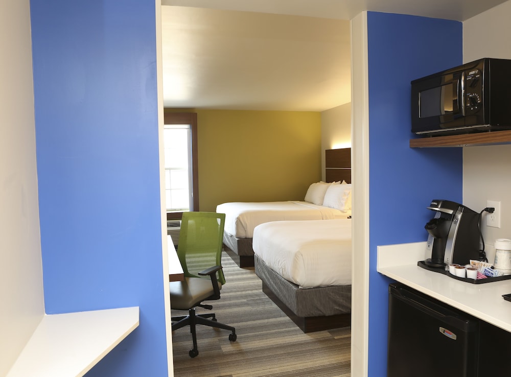 Holiday Inn Express Hotel And Suites Phoenix Airport 23/56