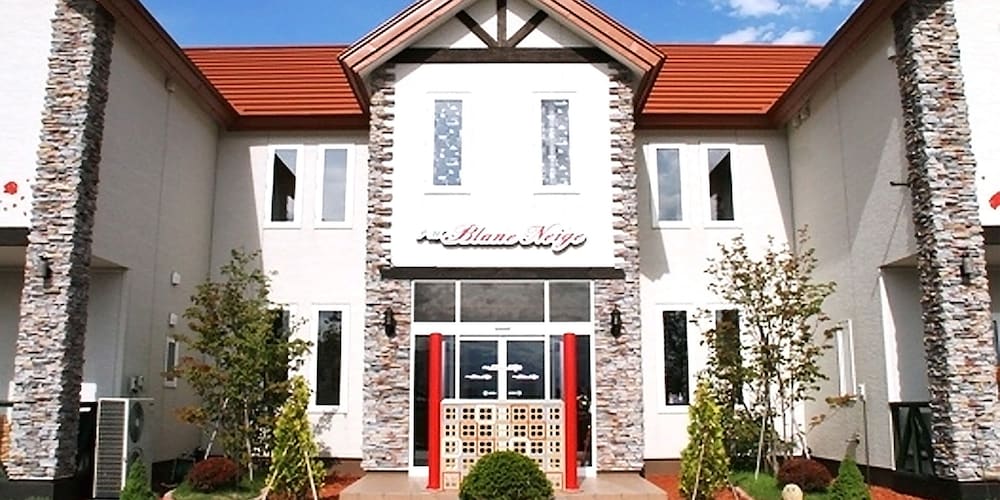 Petit Hotel Blaneneige 4/66