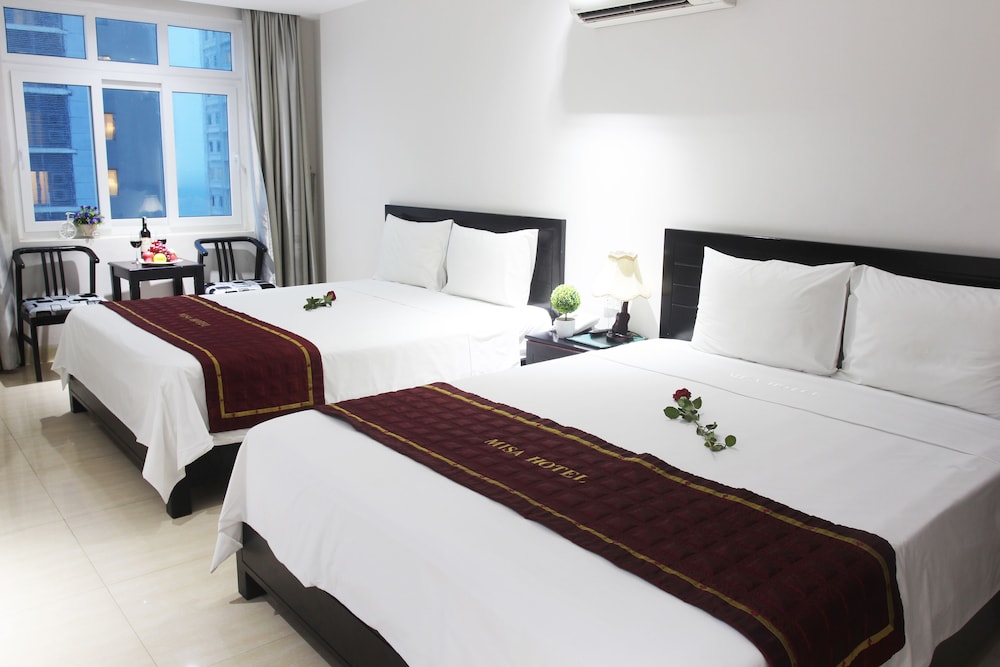Misa Hotel 18/75