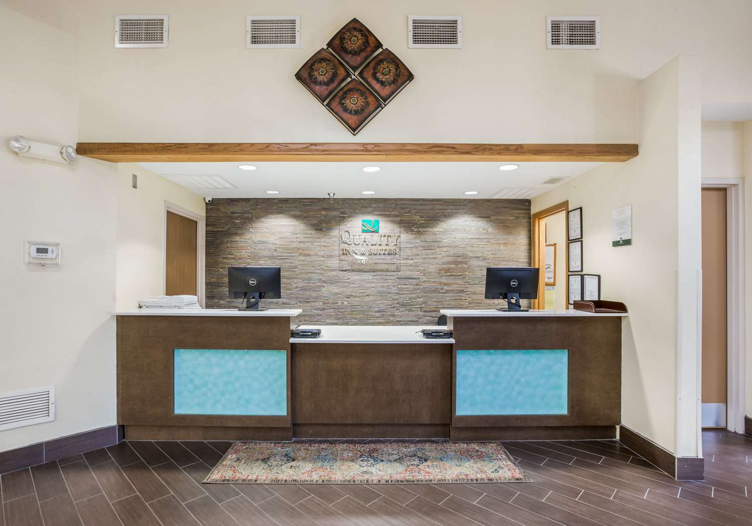 Quality Inn & Suites Lawrence - University Area 3/39