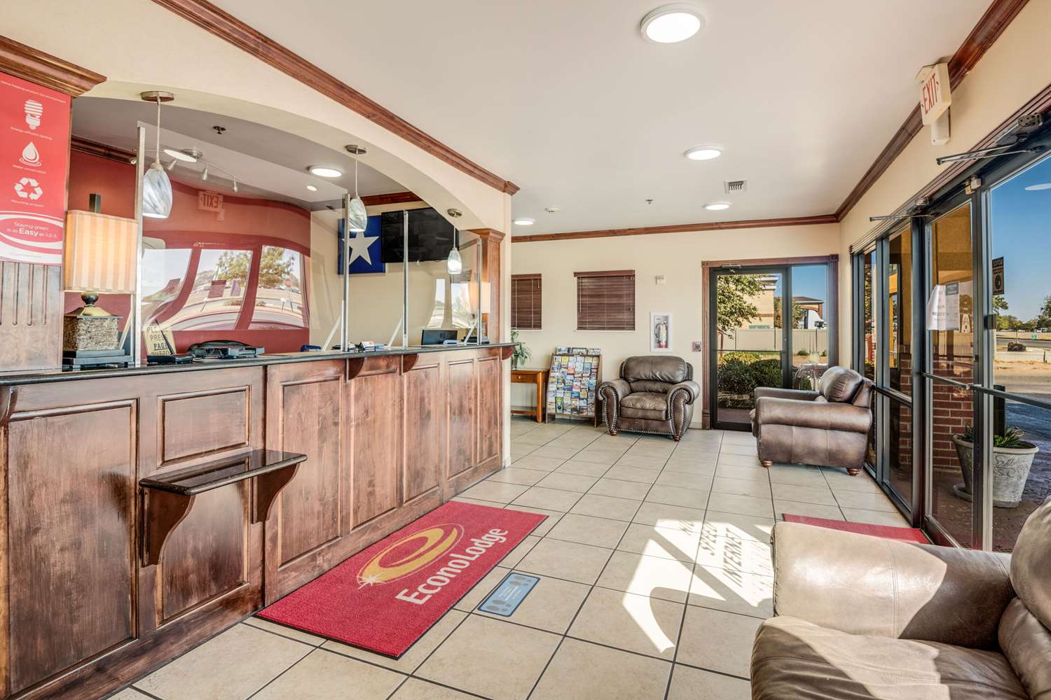 Econo Lodge Lubbock I-27 6/20