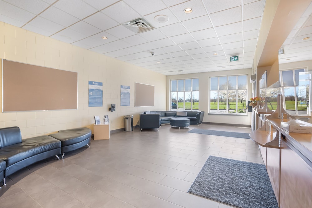 Residence & Conference Centre - Welland 20/50