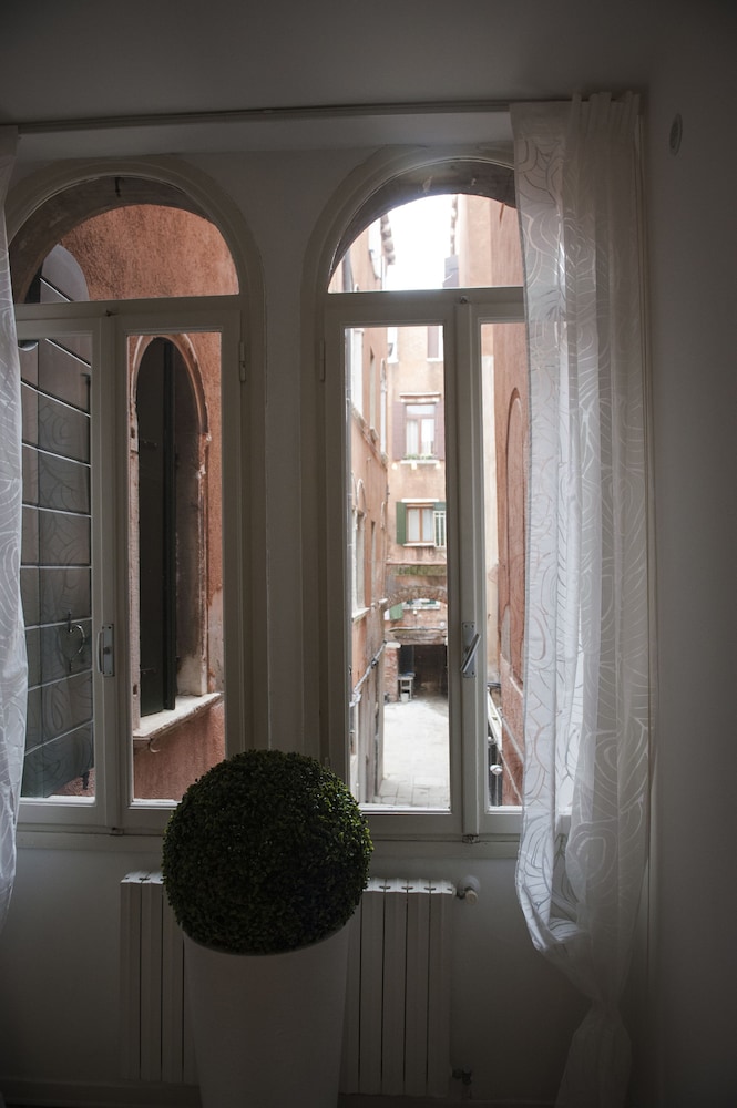 Porta Orientalis Venice 13/24