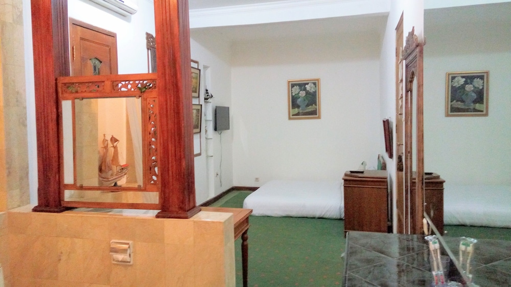 Hotel O Bandung near Stadion Siliwangi formerly The Ethnic Hotel Bandung 13/79