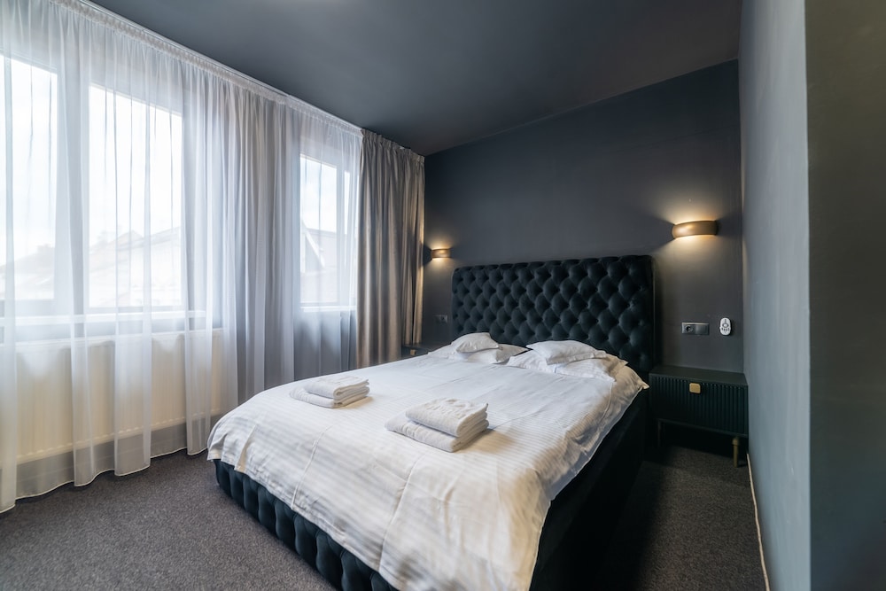 Fullton Hotel 15/50