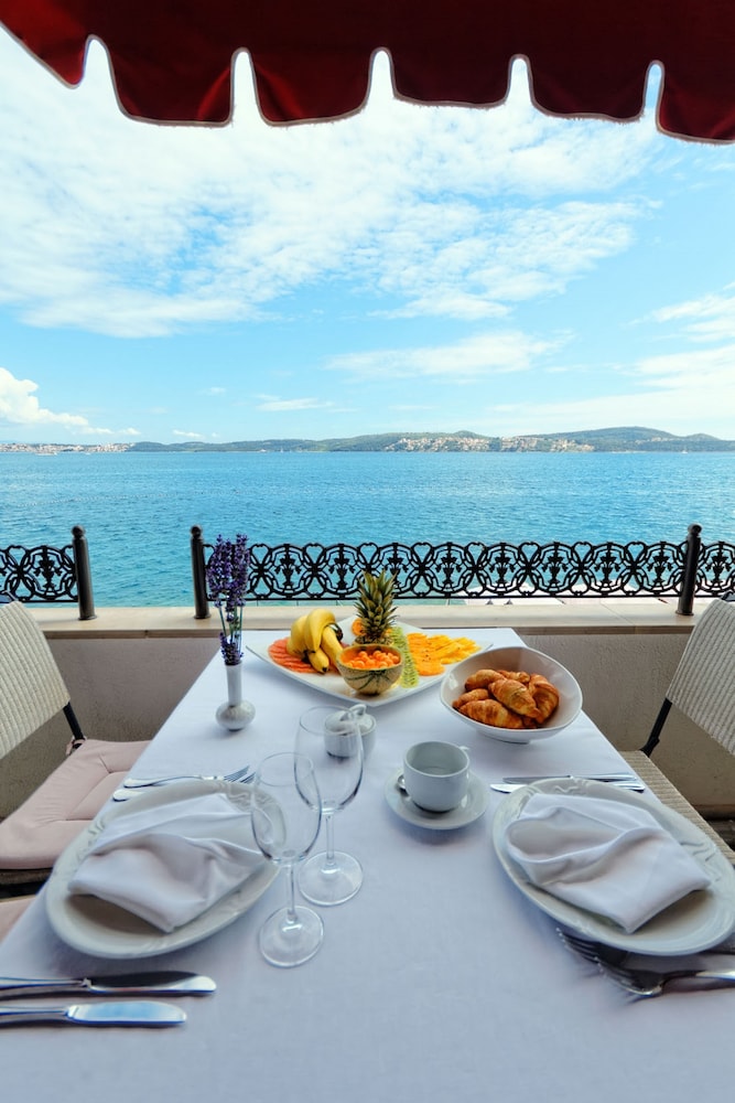 All Inclusive Hotel Val 28/50