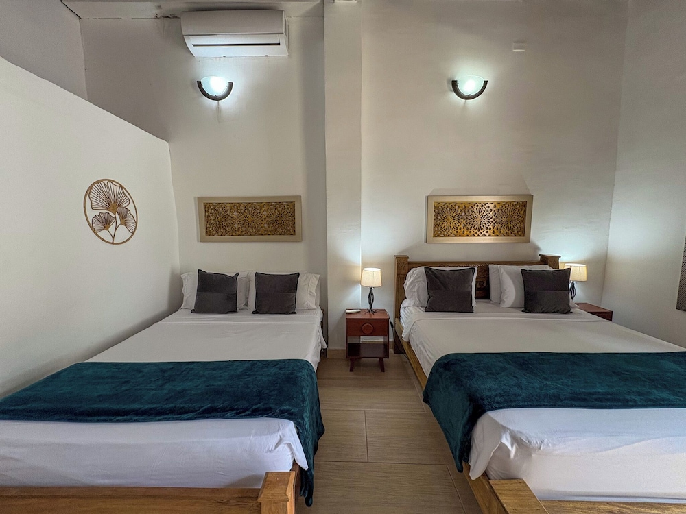 COMFORT, STUDIO, SUITE, MULTIPLE BEDS, GROUND FLOOR