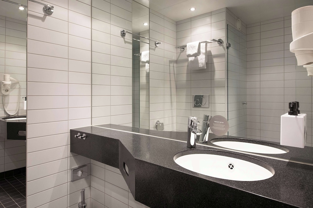 غرفة قياسية بسرير كوين، Scandic Bakklandet Hotel 4/5