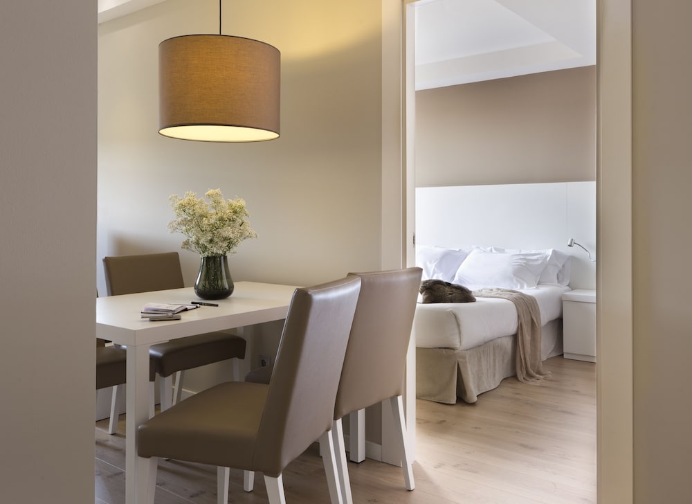 Apartments Rambla 102 31/45