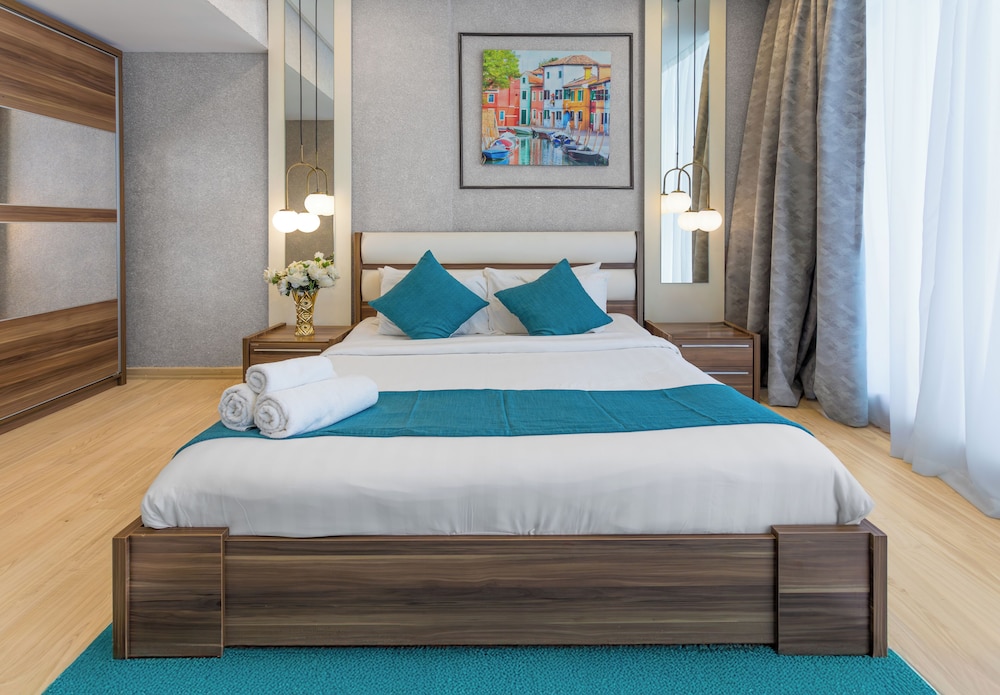 1 BEDROOM, APARTMENT