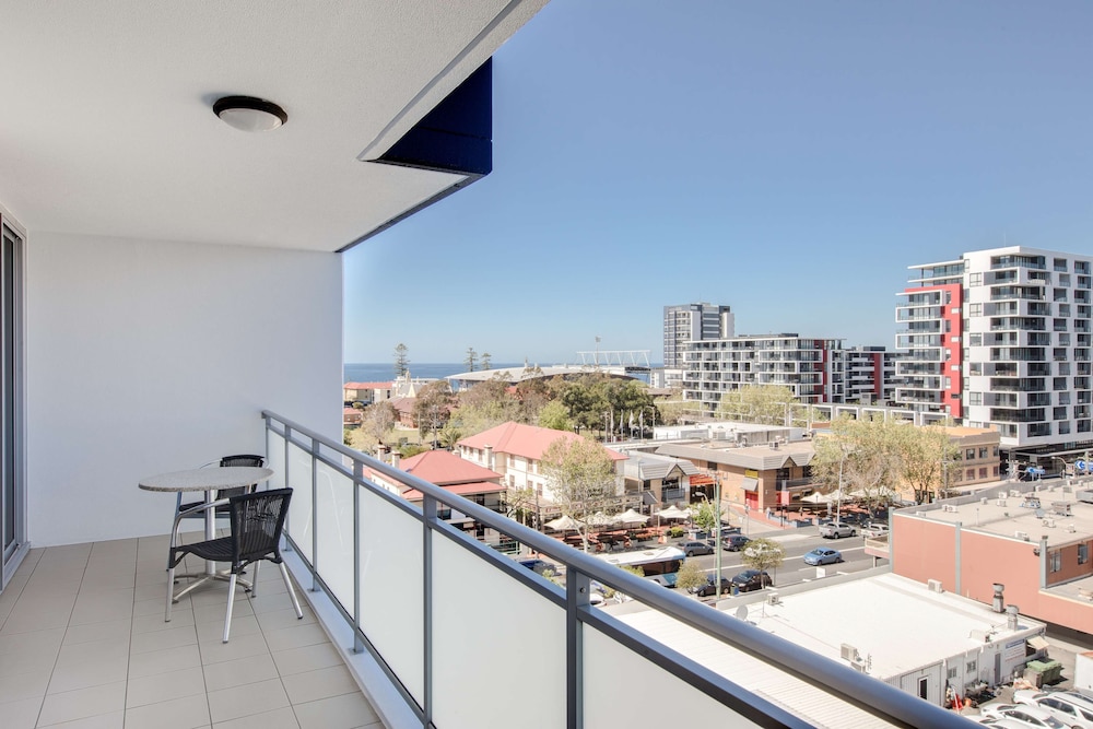 Adina Apartment Hotel Wollongong 7/28