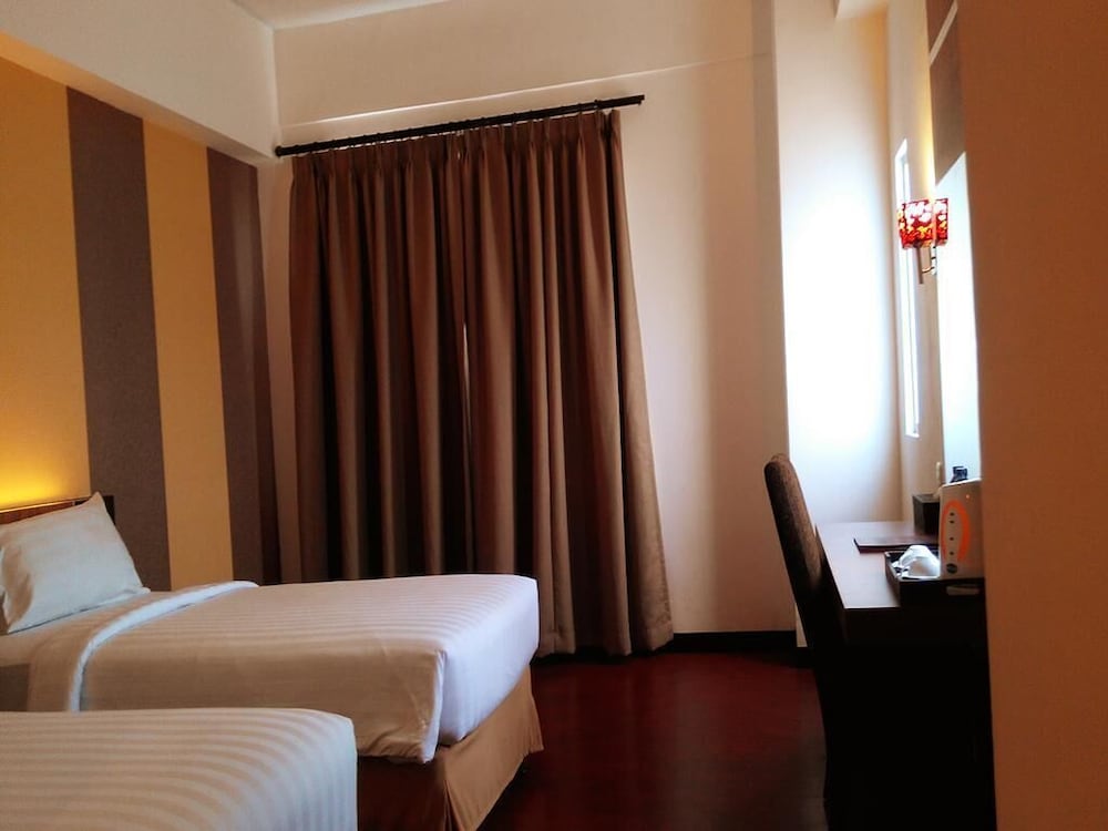 Hotel Grand Imawan 14/25