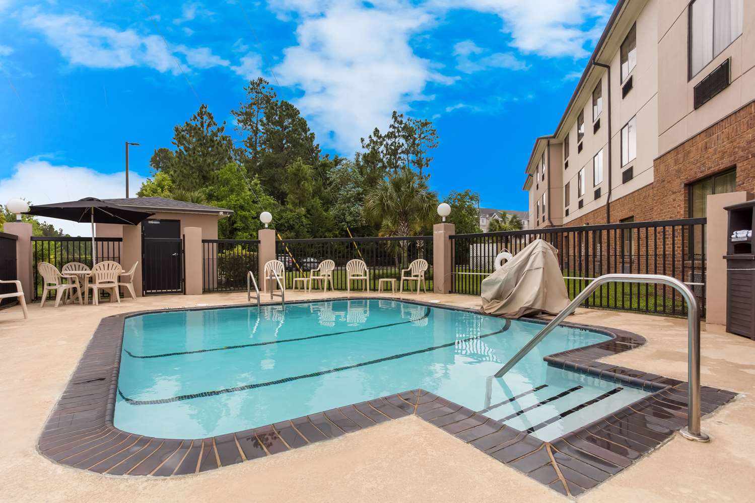 Comfort Suites Saraland - North Mobile 27/27