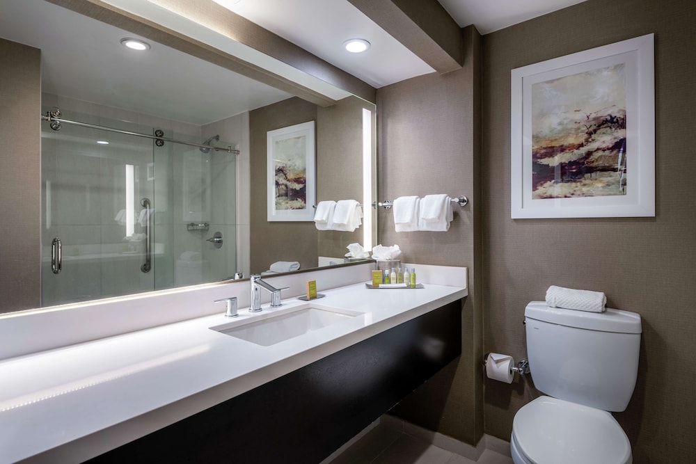 DoubleTree by Hilton Hotel Los Angeles Norwalk 14/59