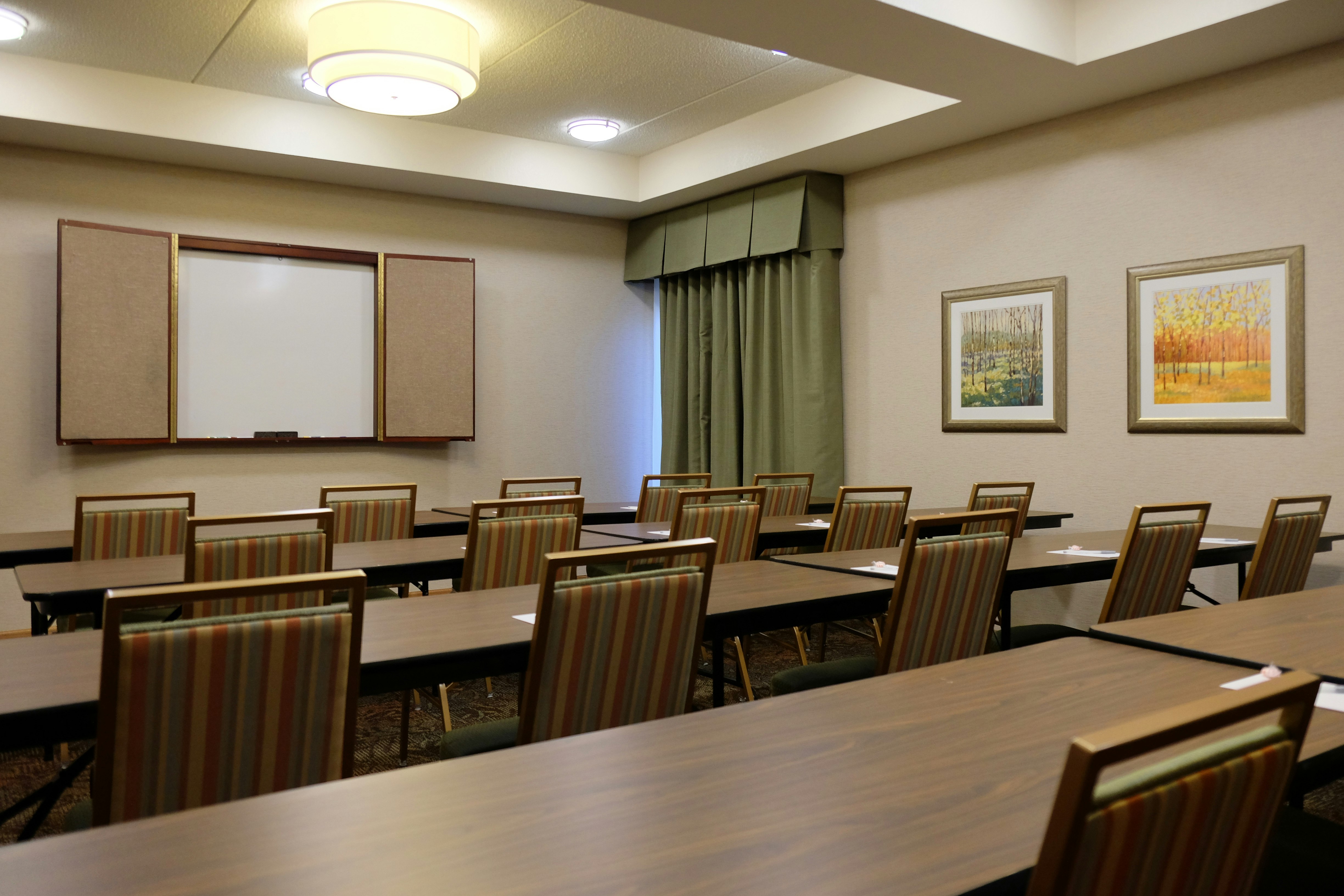 Hampton Inn Lima 72/73