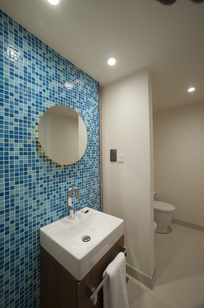 Al Bander Hotel & Resort 49/50