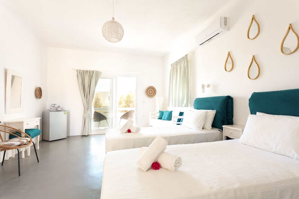 Sea Sound - White Katikies 6/72