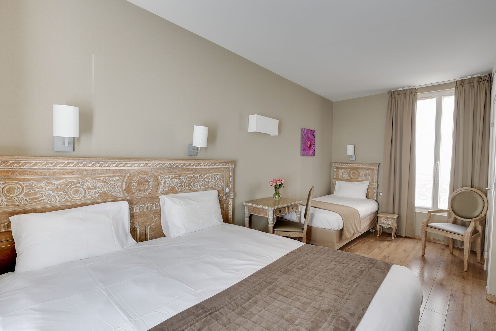 ROOM, TRIPLE