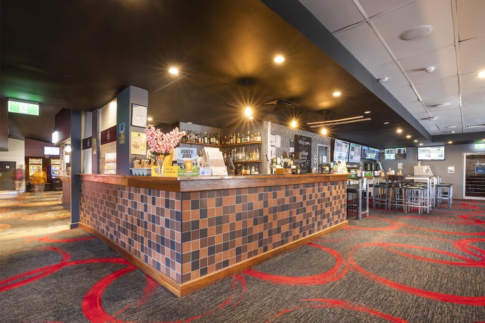 Prince of Wales Hotel 8/50